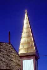 Handmade copper panes on Templle's spire. Photo by Steve Voynick.